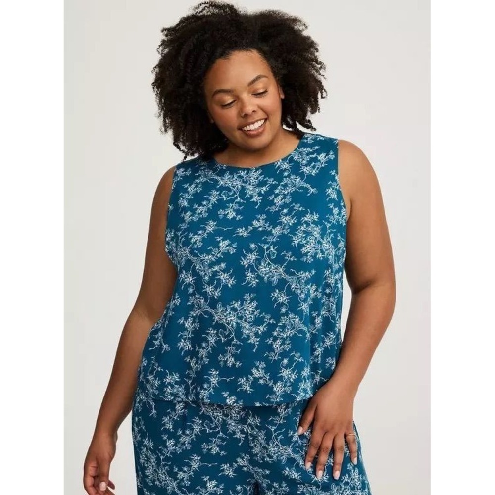 Torrid Challis shell blue floral tank top 1